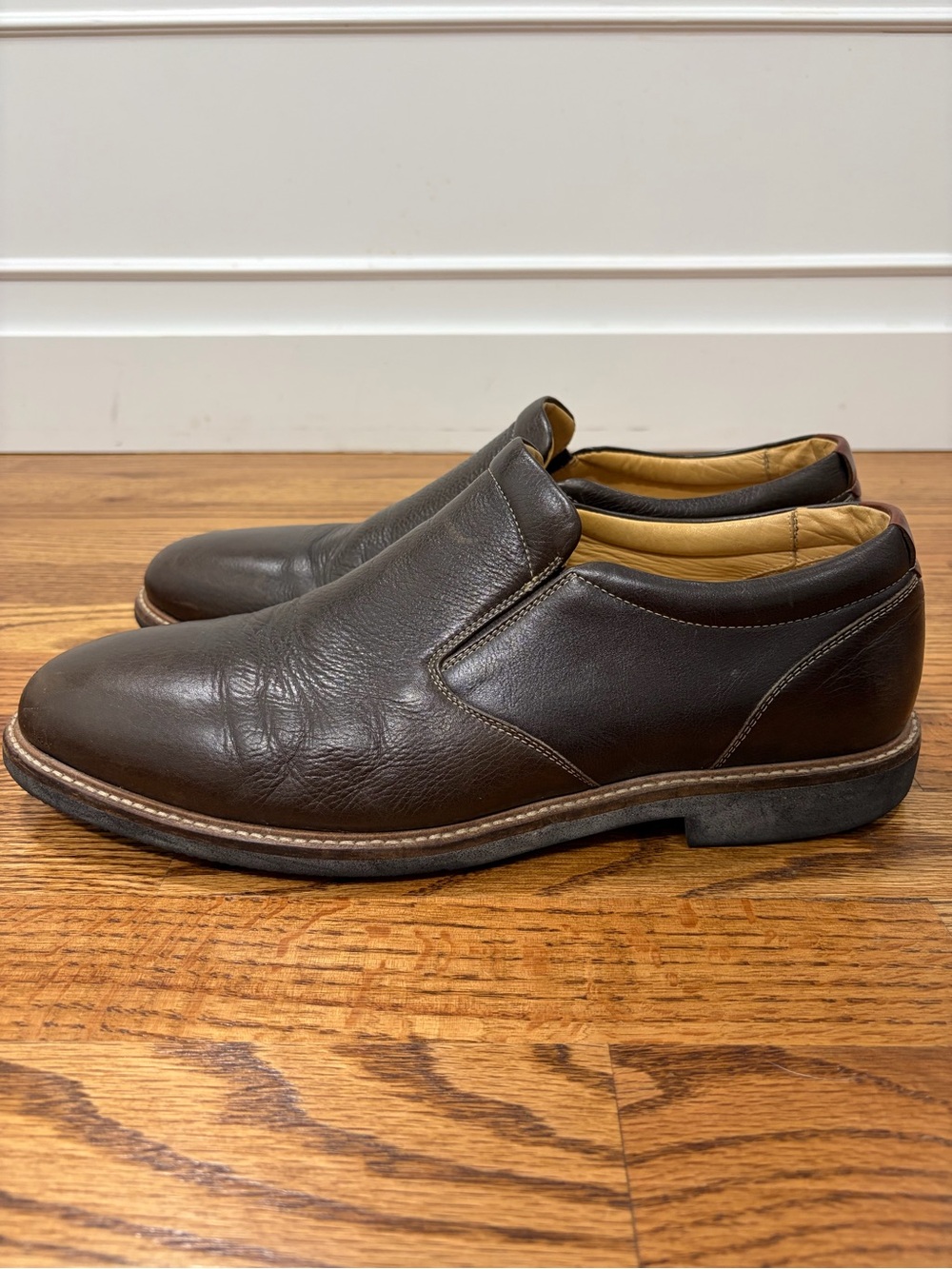 Johnston & Murphy Barlow Venetian Slip-on Shoes - Brown Sheepskin (11.5) - Picture 2 of 7